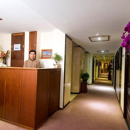 Reno Hotel Yangon Exterior photo