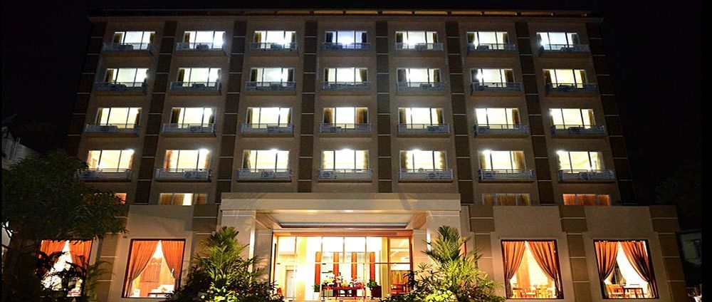 Reno Hotel Yangon Exterior photo